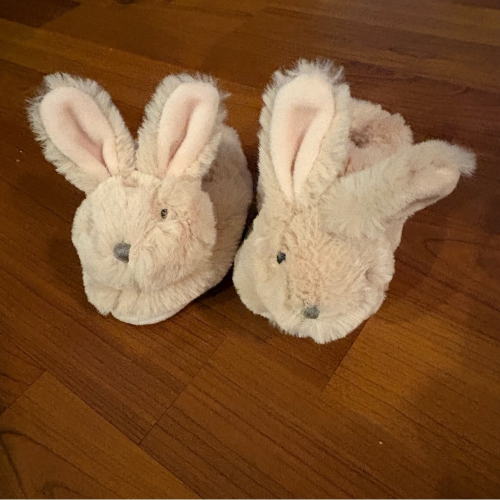 Mon Ami 0-3 month Plush Bunny Slippers in Light Pink
